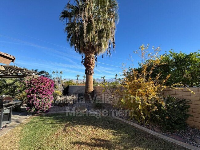 Building Photo - 44060 Dalea Ct