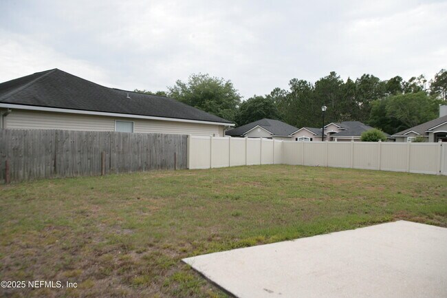 Building Photo - 8452 Stelling Dr S