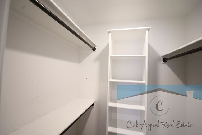 Building Photo - Move in special $800!! Luxury 2 bed, 1 bath duplex - recent construction!! Washer, dryer and inte...