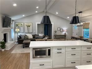 Building Photo - 920 Jones Rd