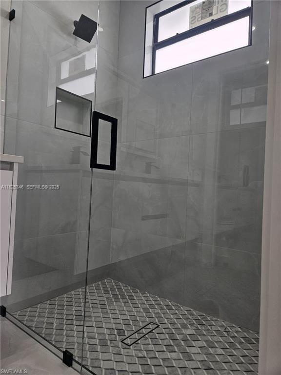 Building Photo - 386 BELL Blvd S