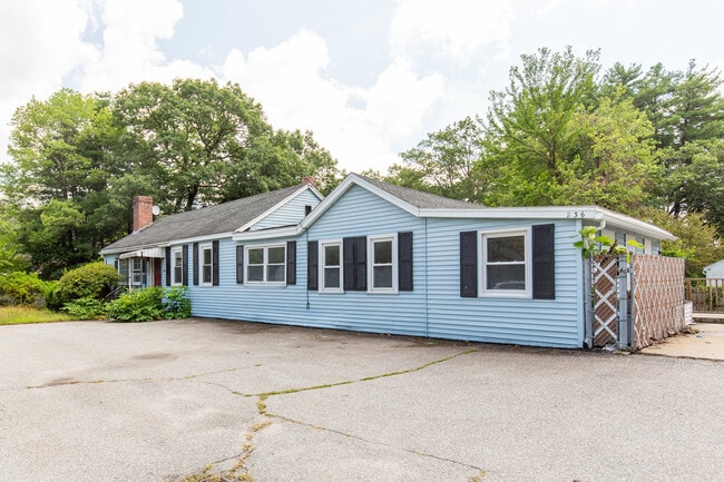 Primary Photo - 236 Broad St