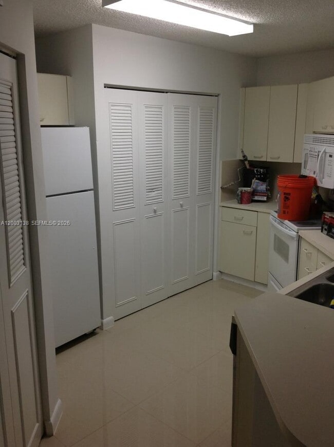 Building Photo - 6284 NW 186th St