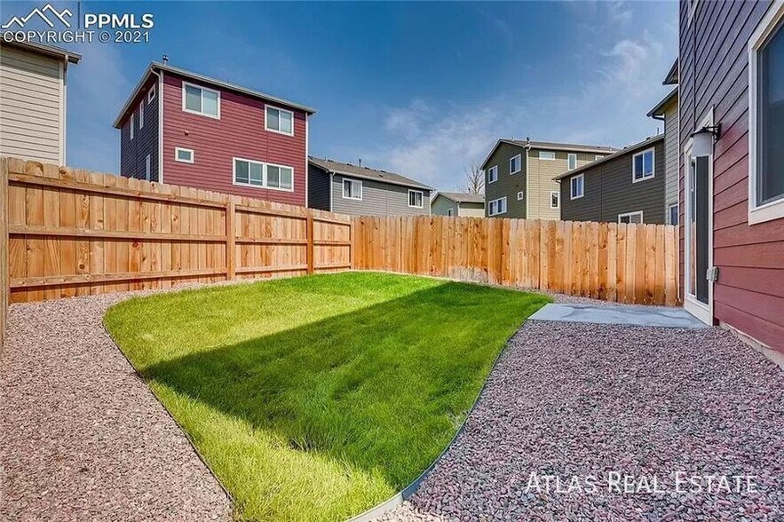 Building Photo - 840 Endeavor Wy