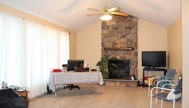Building Photo - 13506 Sovereign Terrace
