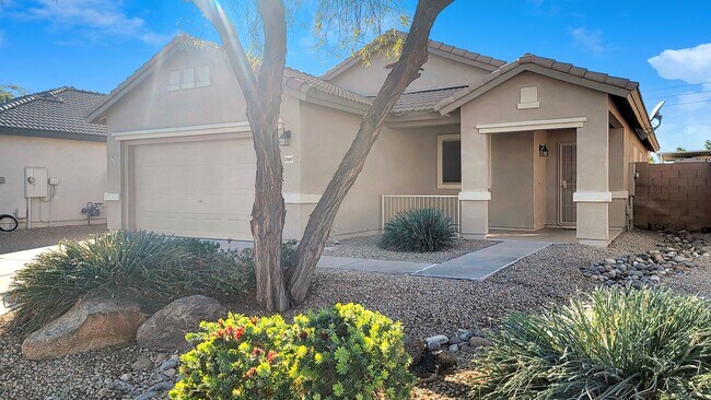 Building Photo - Great location near Bell Rd in Surprise! A...