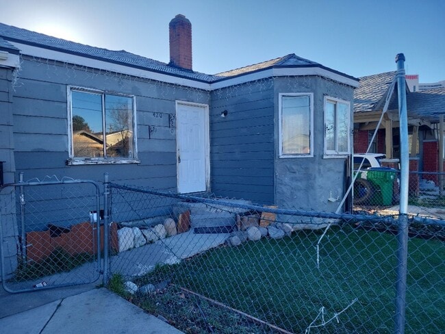 Building Photo - 420 14th St