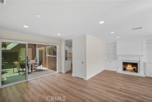 Building Photo - 121 Topaz Ave