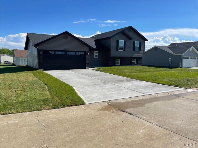 Building Photo - 307 Meriadoc Ln
