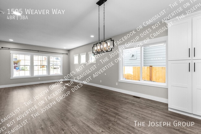 Building Photo - 1505 Weaver Way