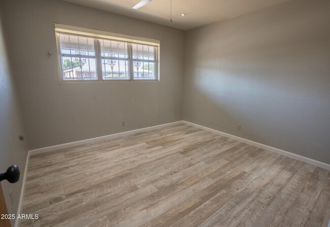 Building Photo - 1307 N 71st St