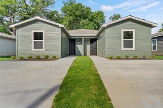 Building Photo - 1104 Rose St