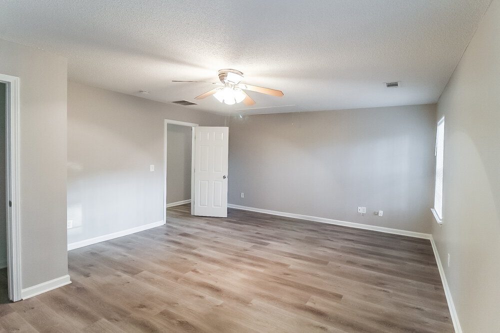 Building Photo - 10947 Hondal Ct