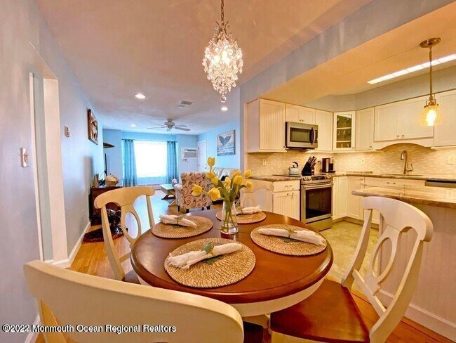 Building Photo - 1382 Ocean Ave