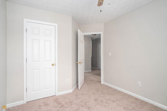 Building Photo - 1463 Evanston Ln
