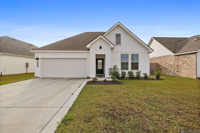 Building Photo - 12856 Silverbell Ave