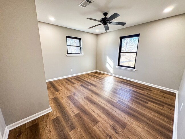 Building Photo - 1519 Mulberry Salem Rd