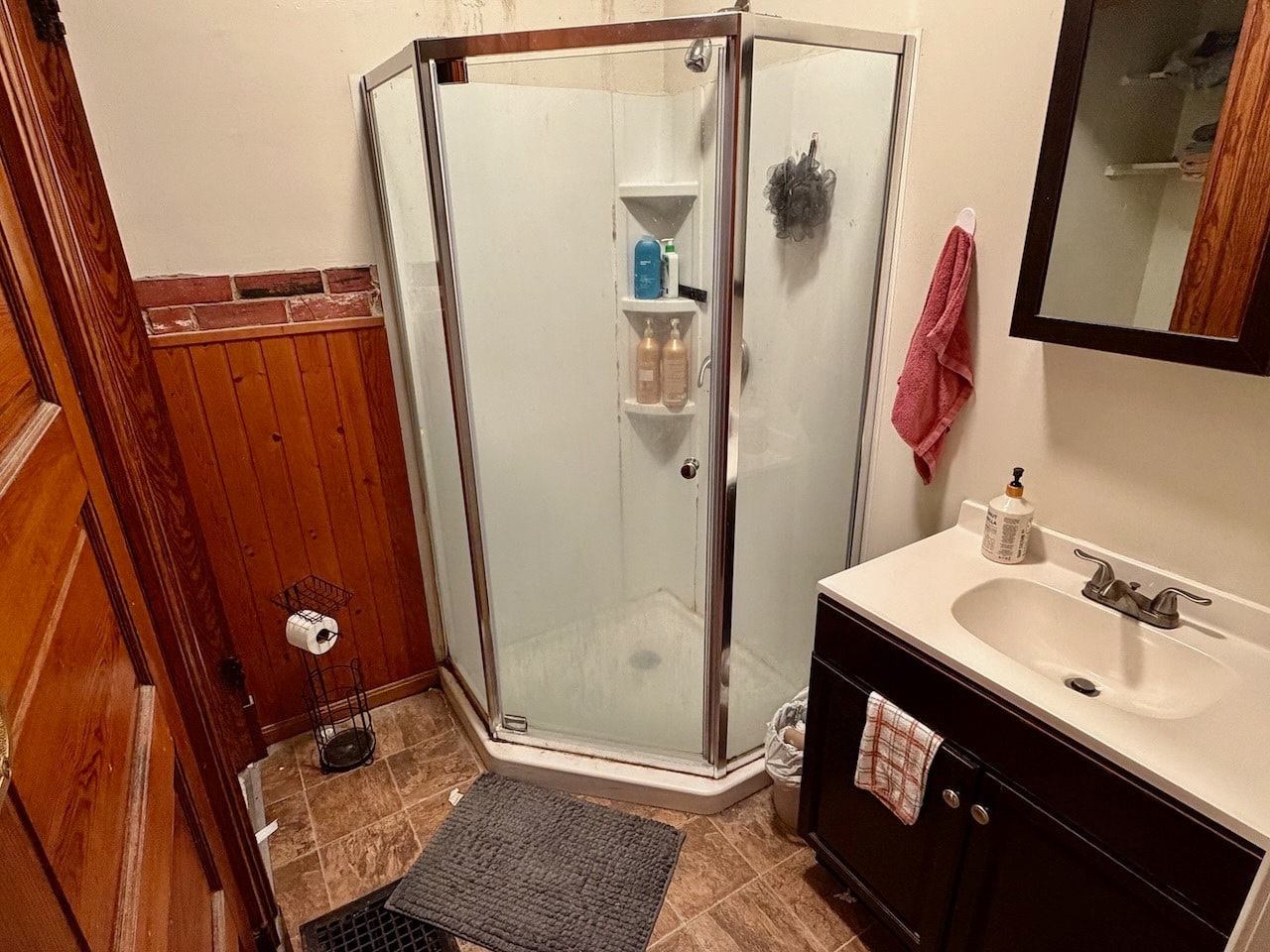 Building Photo - 2346 Stratford Ave