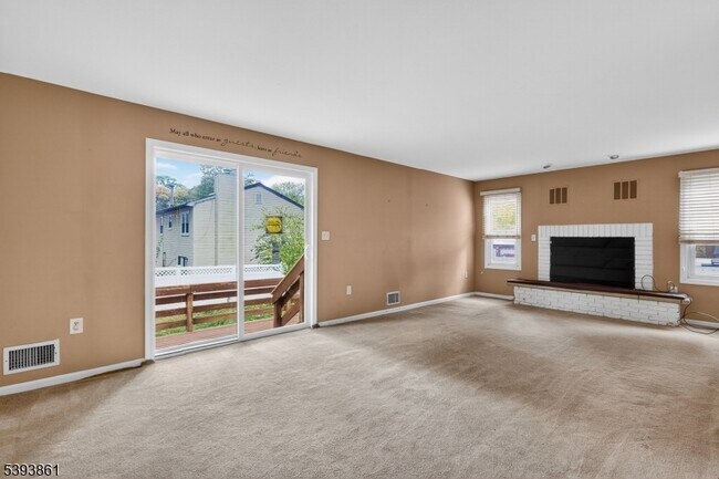 Building Photo - 128 South Ave