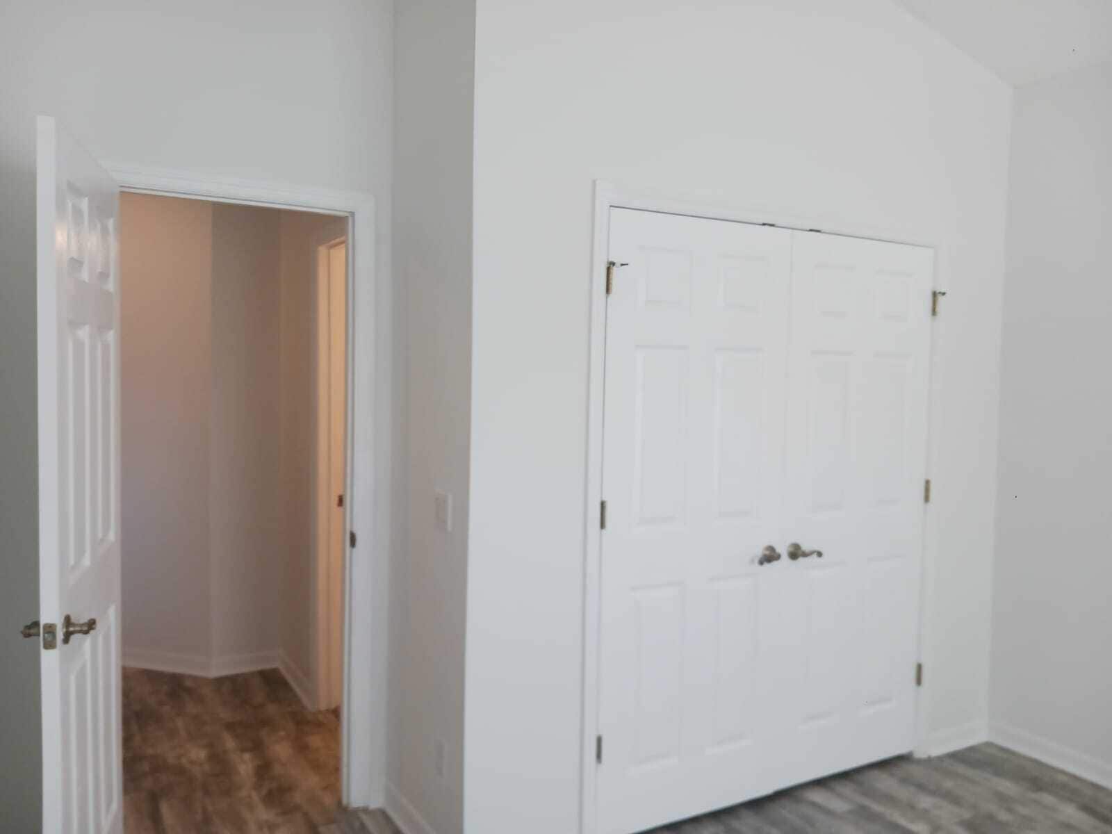 Building Photo - 620 Pinebranch Cir