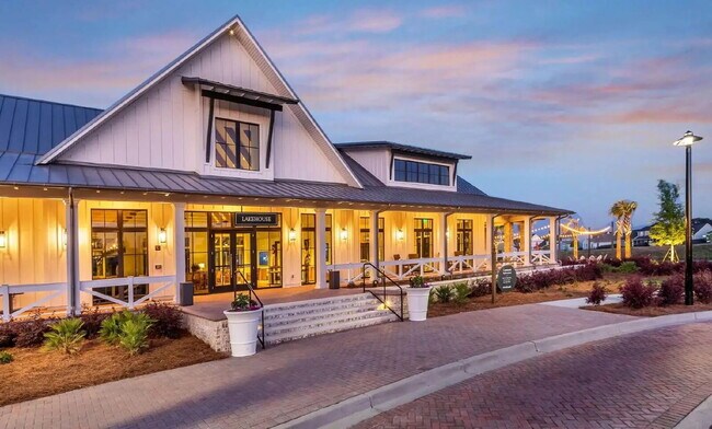 Building Photo - Luxury Villa Living in the Heart of Carnes Crossroads!