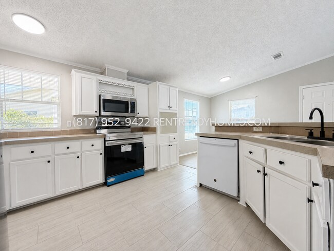 Building Photo - 5528 Patton Dr