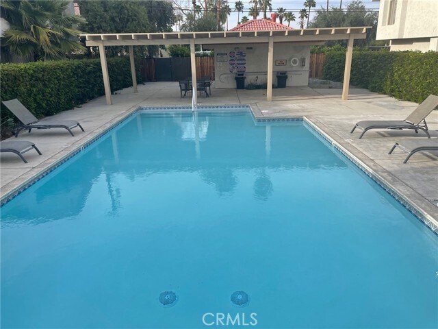 Building Photo - 74606 Driftwood Dr