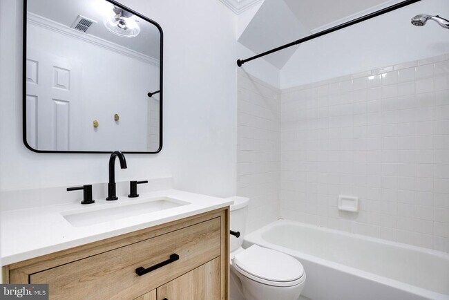 Building Photo - 5610 Gosling Ct