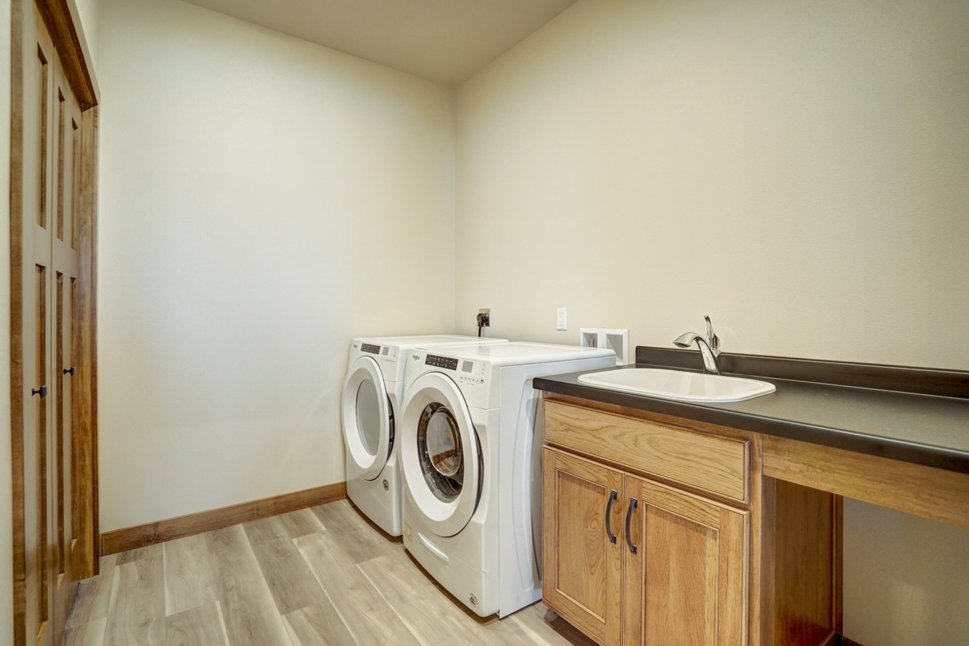 Laundry - 223 Westmorland Dr