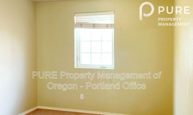 Building Photo - 16215 SW Blue Goose Ln