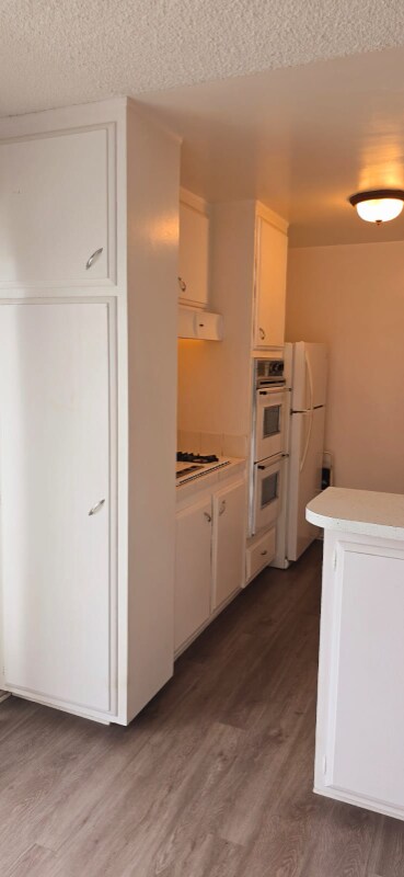 Building Photo - 458 Hayworth Ave