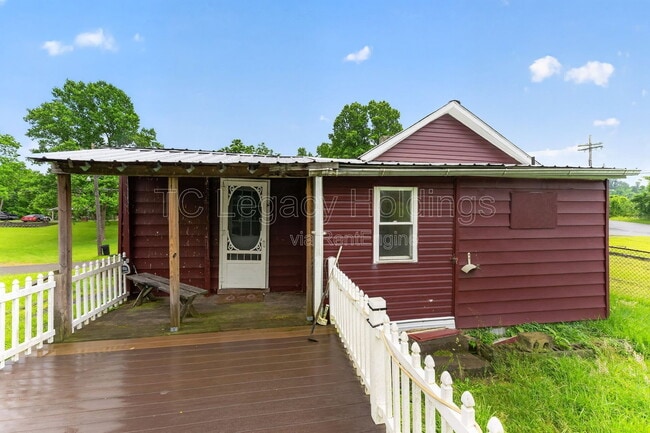 Building Photo - 44 Holbert Ave