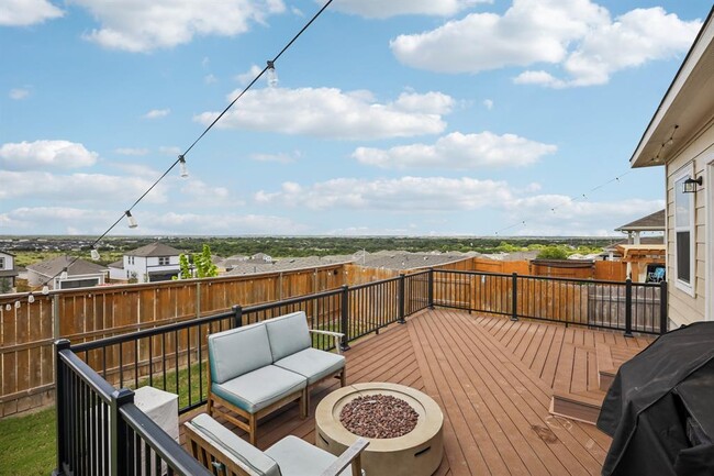 Building Photo - 11604 Comano Dr