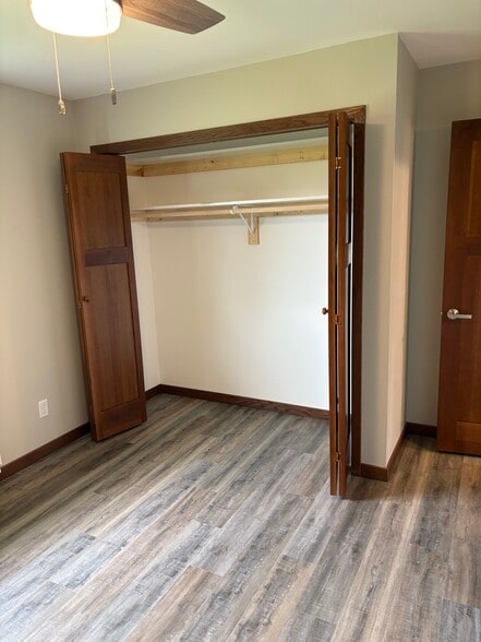 Bedroom - 803 Meadowview Ln