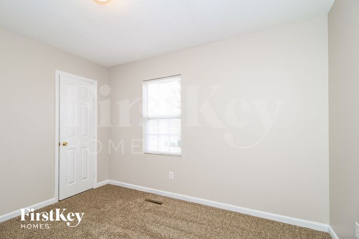 Building Photo - 3820 Spring Branch Dr