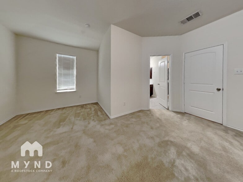 Building Photo - 17310 Headstock Rd