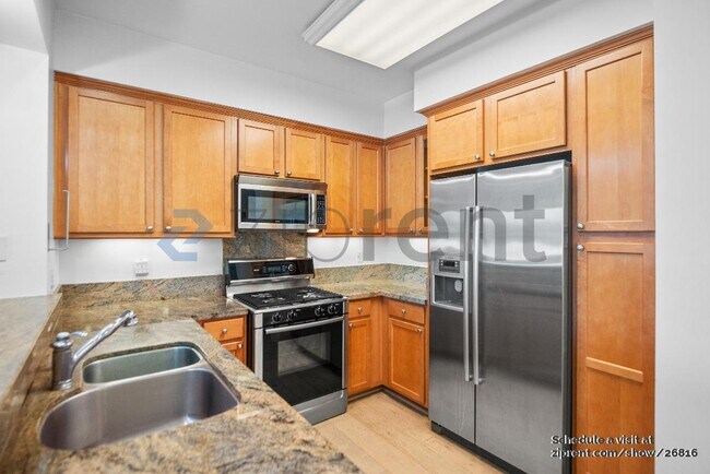 Building Photo - 1310 Creekside Dr