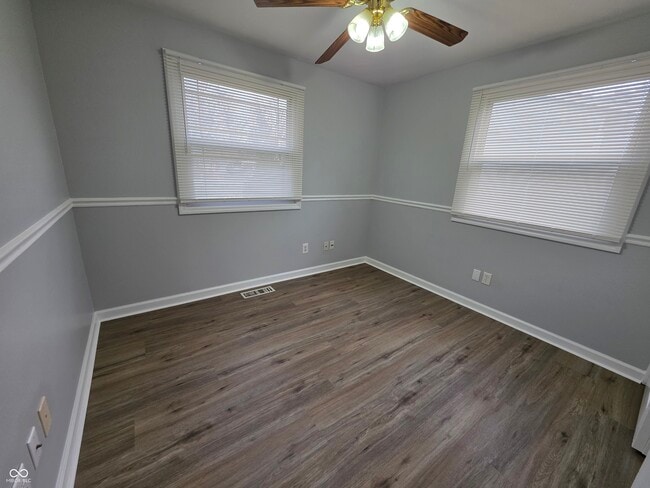 Building Photo - 1936 Heather Ct