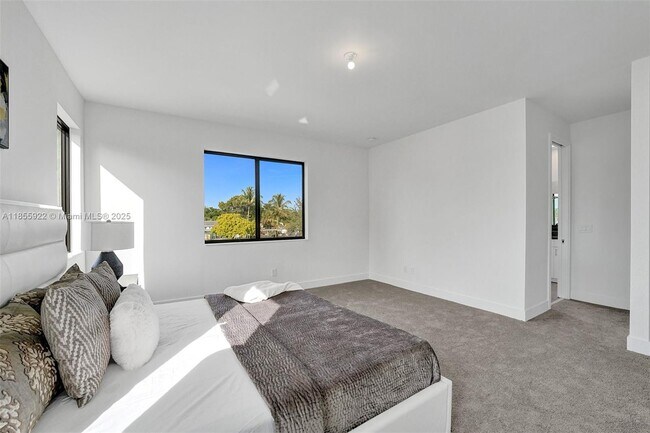 Building Photo - 13145 Addilyn Ct