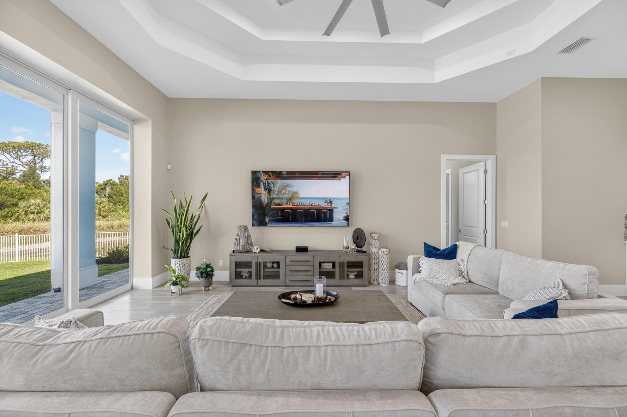 Building Photo - 638 Manns Harbor Dr