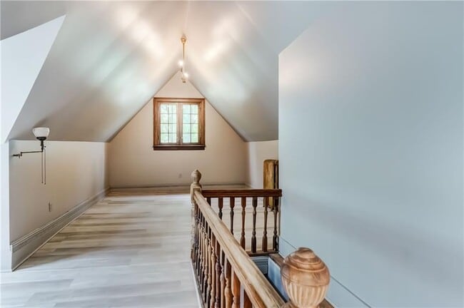 Building Photo - 500 Oxford St