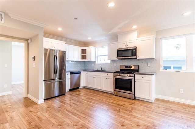 Building Photo - 1739 S Longwood Ave