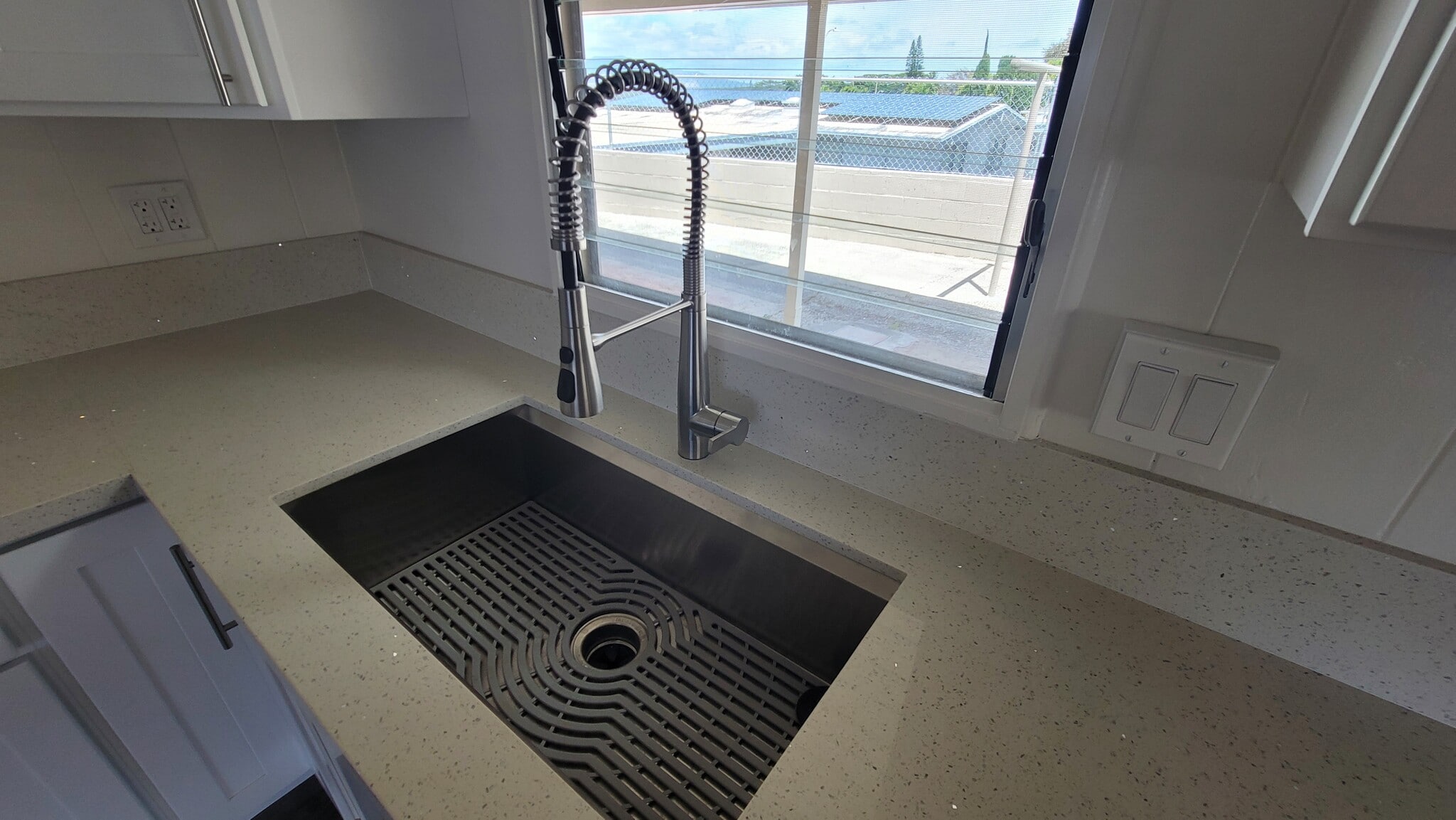 Brand new sink and faucet - 2342 Ahakuka Pl