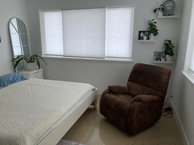 Building Photo - 161 E Queenwood Rd