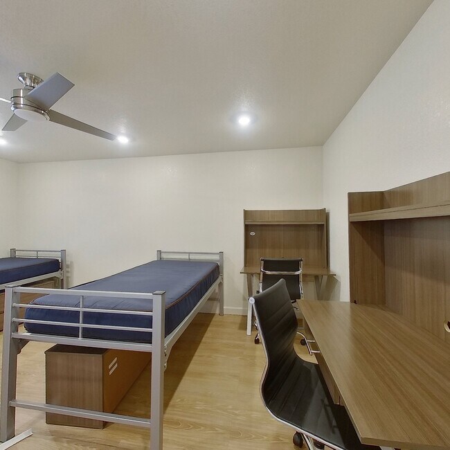 Building Photo - 2437 Piedmont Ave