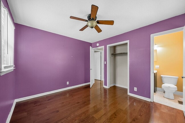 Building Photo - 3 Bedroom 2 Bath Dog Friendly Home For Rent Near Providence Blvd.