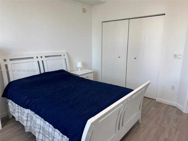 Building Photo - 234 NE 3rd St