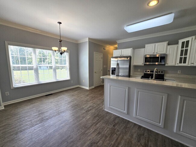 Building Photo - 3 Bed, 2.5 Bath Home in the Waterfront Com...