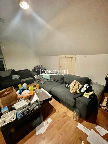 Building Photo - 7 Jay St