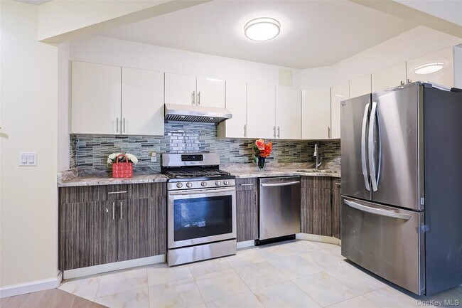 Building Photo - 7 Boulevard